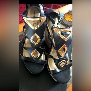 Montego Bay Club Black and gold wedge heels